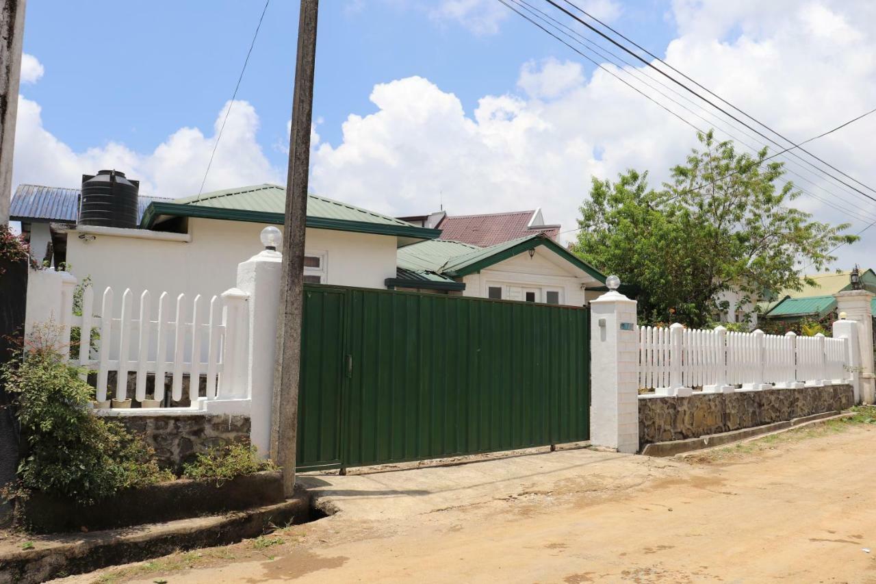 Zion White House Hotel Nuwara Eliya Bagian luar foto